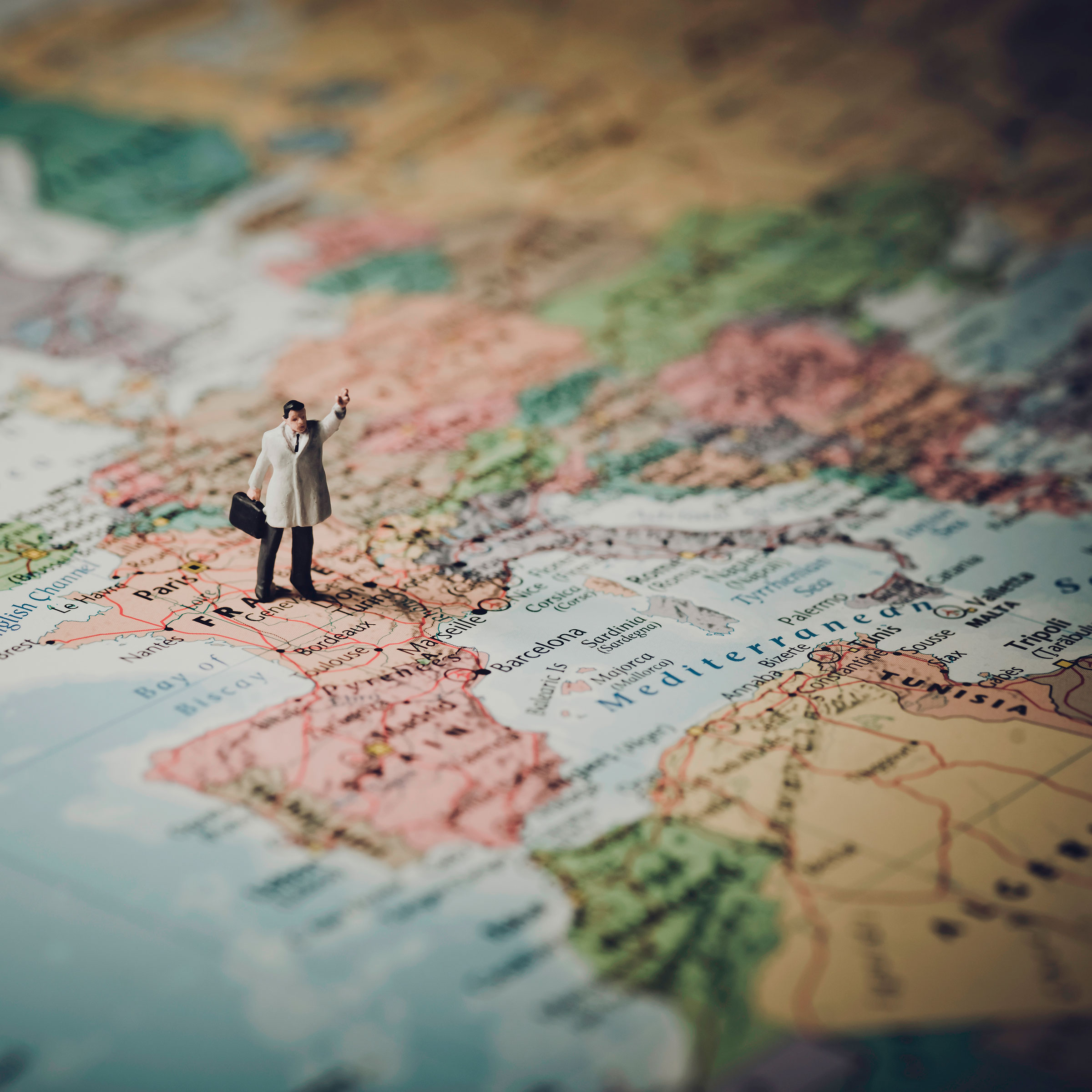 Как переехать в Испанию из Европы