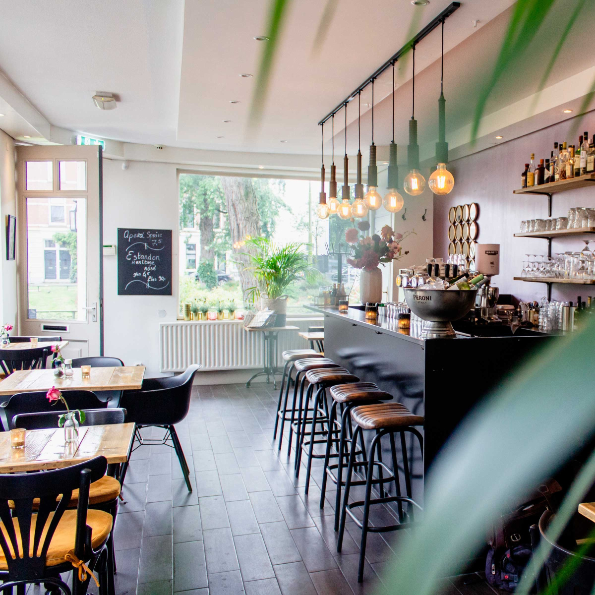 Что такое стрит-ритейл